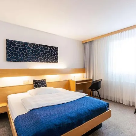 Отель Comfort Atlantic Muenchen Sued Оттобрунн