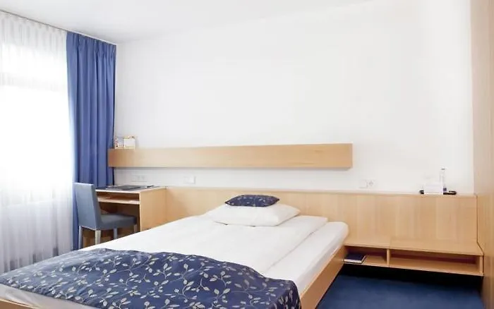 ホテル Comfort Atlantic Muenchen Sued 3*