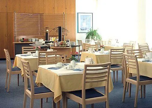Comfort Atlantic Muenchen Sued מלון אוטוברון